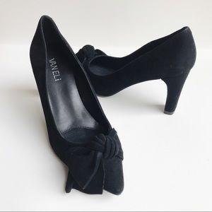 VANELi Black Suede Bow Point Toe Pumps Heels Business Casual Office Size 7